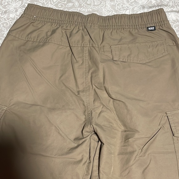 Men’s small Nike cargo pant - Picture 4 of 6